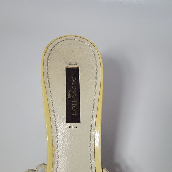 Louis Vuitton Yellow Patent Monogram Mule Heels Sz 35.5 EU / US 5.5 Italy - Picture 16 of 16
